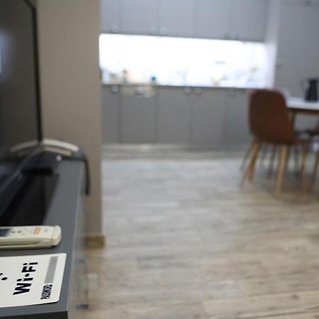 Όμορφο Διαμέρισμα Σε Διατηρητέο Κτίσμα Στην Αθήνα Exteriör bild